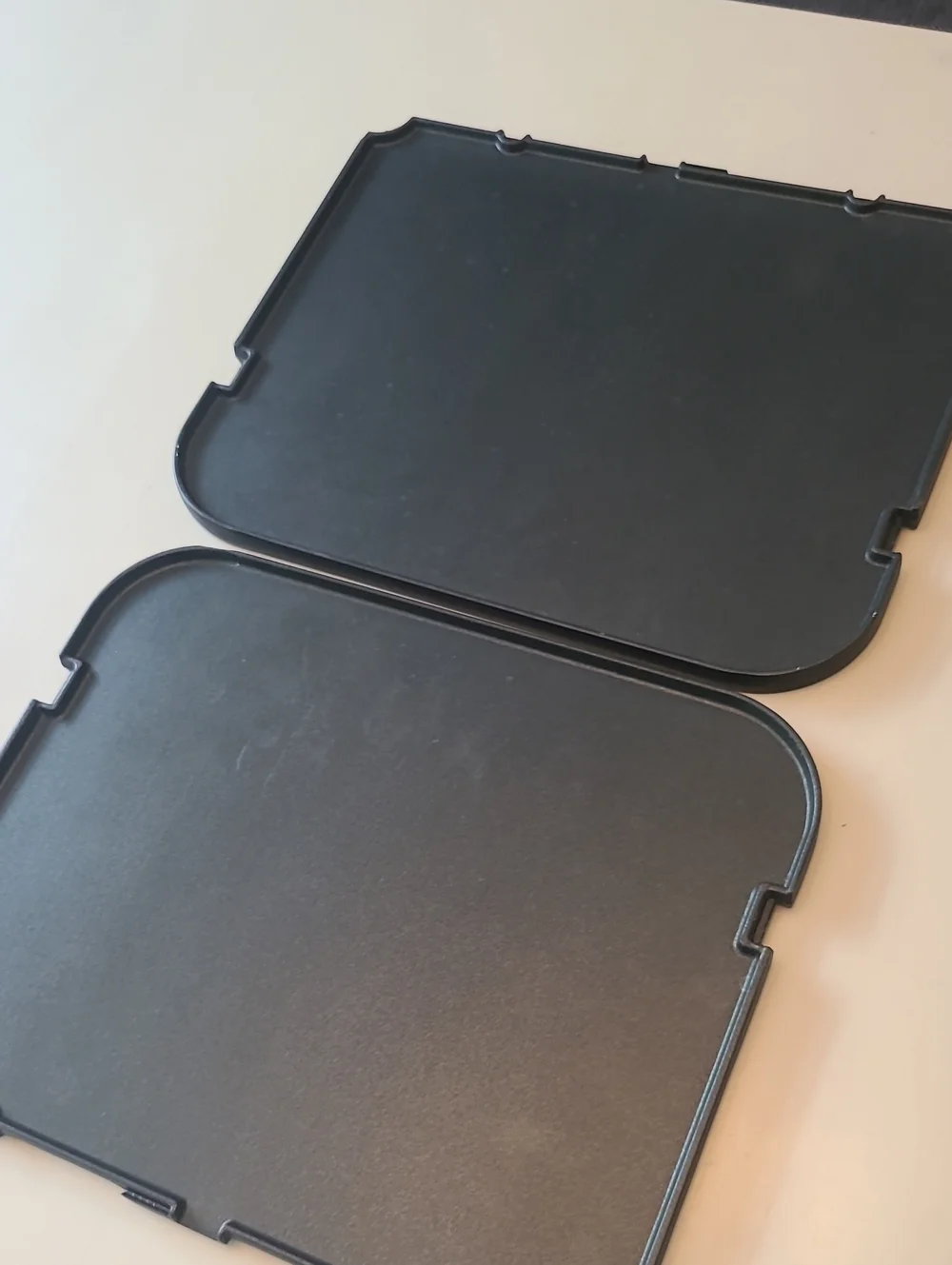 Black Reversible Grill/Griddle Plates